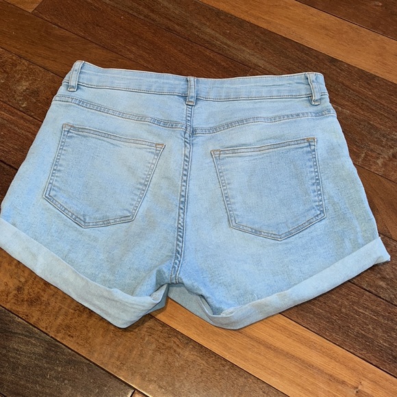 2 Pairs of Denim Shorts - Picture 4 of 7